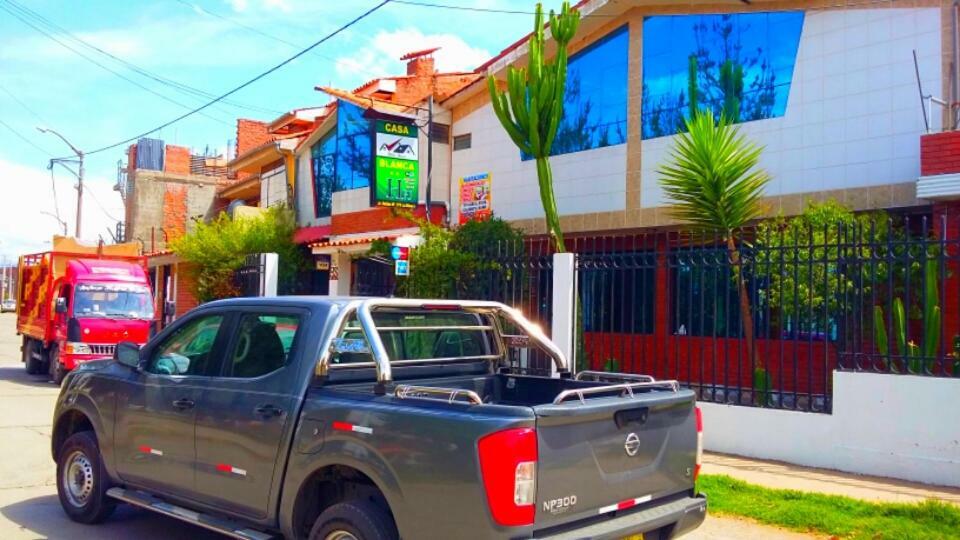 Casa Blanca Hospedaje Huamancaca Ngoại thất bức ảnh