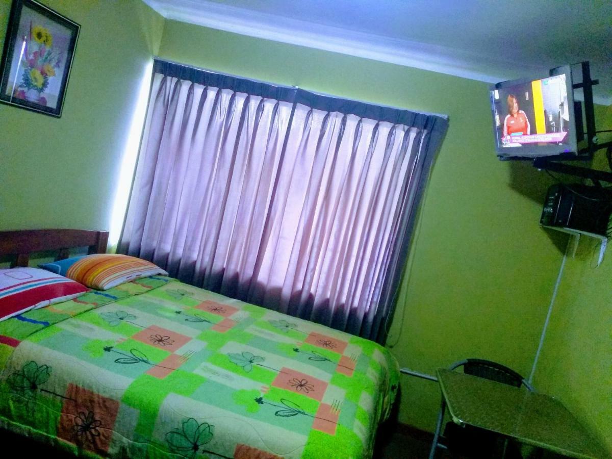 Casa Blanca Hospedaje Huamancaca Ngoại thất bức ảnh