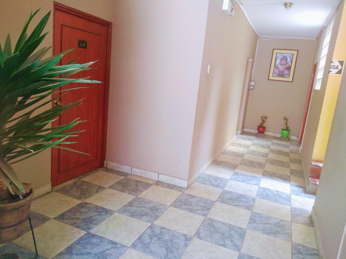 Casa Blanca Hospedaje Huamancaca Ngoại thất bức ảnh