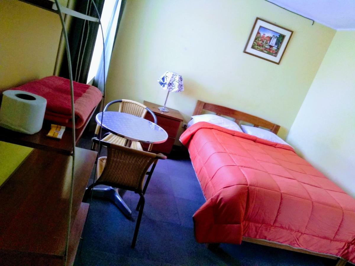 Casa Blanca Hospedaje Huamancaca Phòng bức ảnh