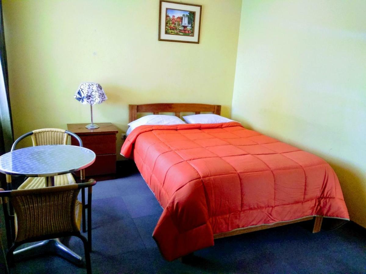 Casa Blanca Hospedaje Huamancaca Phòng bức ảnh