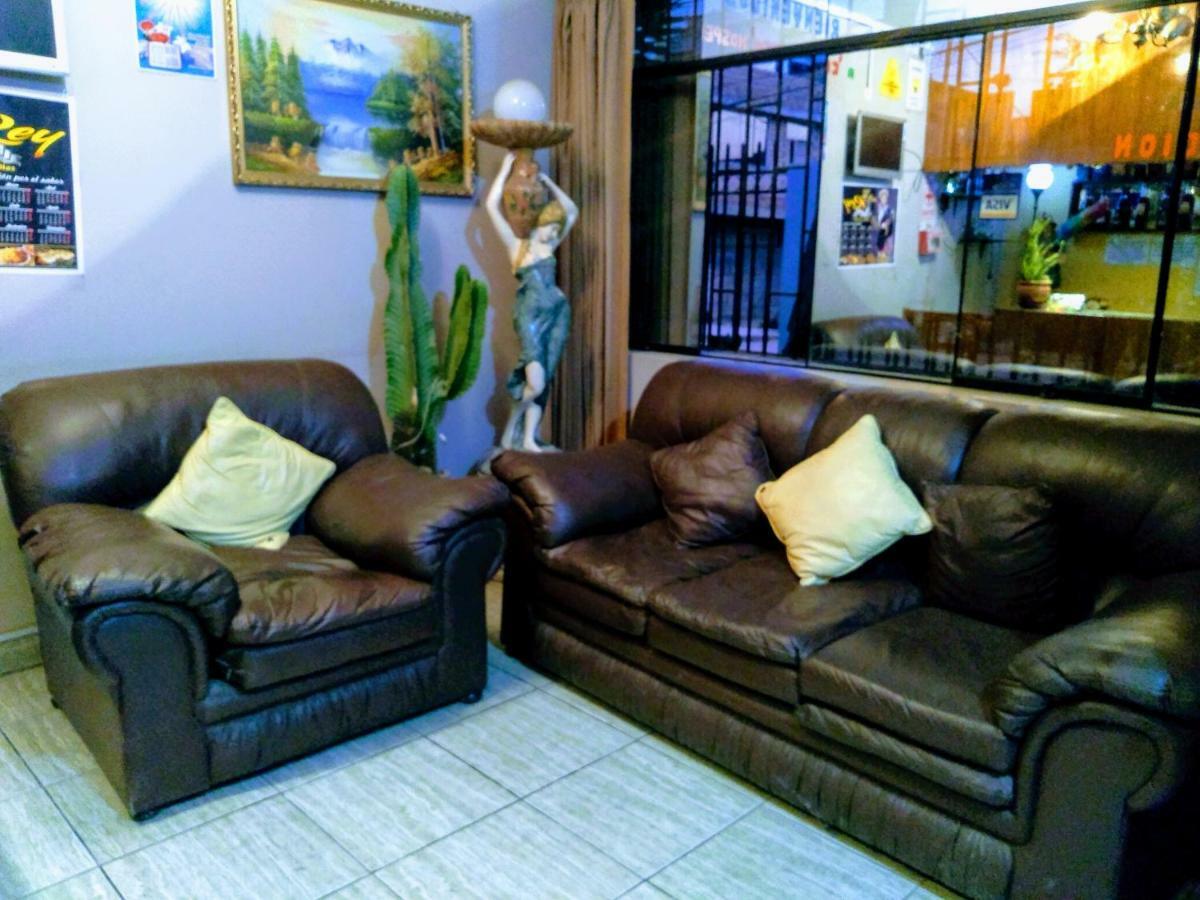 Casa Blanca Hospedaje Huamancaca Ngoại thất bức ảnh