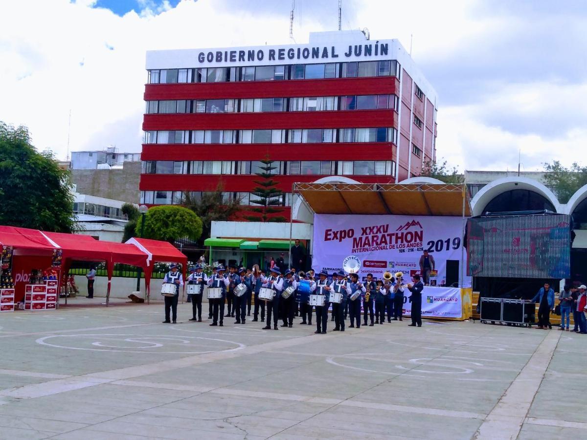 Casa Blanca Hospedaje Huamancaca Ngoại thất bức ảnh